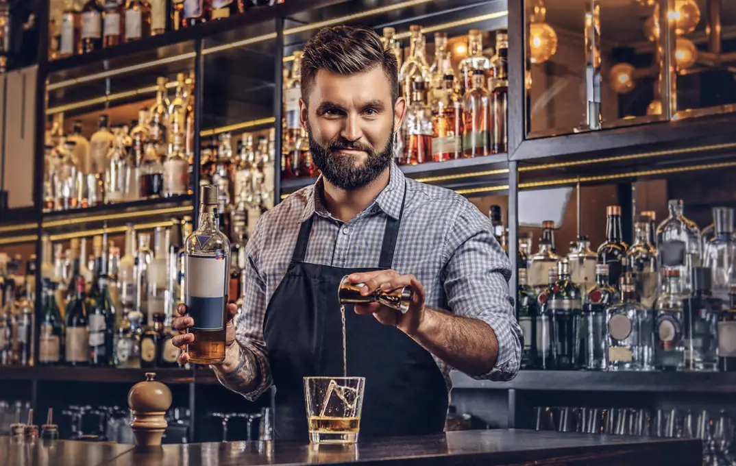 Curso De Bartender Gratis - La Prensa